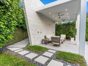 2180 Alamanda Dr, North Miami FL 33181