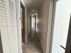 20405 NE 22nd PL, Miami FL 33180