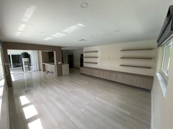 20405 NE 22nd PL, Miami FL 33180