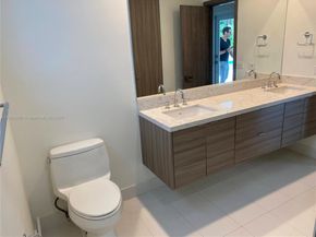20405 NE 22nd PL, Miami FL 33180