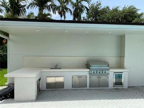 20405 NE 22nd PL, Miami FL 33180