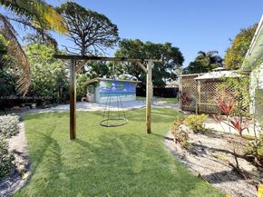 1820 SW 11th Ct, Fort Lauderdale FL 33312