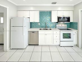 1820 SW 11th Ct, Fort Lauderdale FL 33312