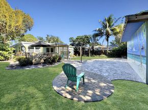 1820 SW 11th Ct, Fort Lauderdale FL 33312