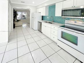 1820 SW 11th Ct, Fort Lauderdale FL 33312