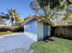 1820 SW 11th Ct, Fort Lauderdale FL 33312