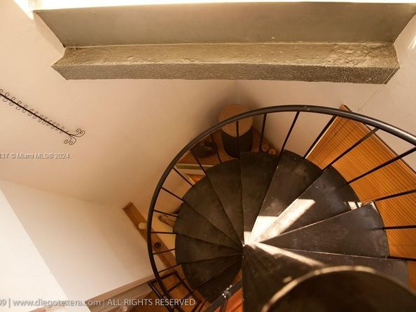 3042 SW 27 Av 8, Miami FL 33133