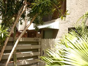 3042 SW 27 Av 8, Miami FL 33133