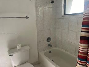 3042 SW 27 Av 8, Miami FL 33133