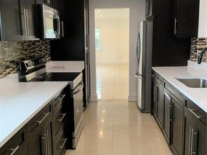 1970 NW 192nd Ter, Miami Gardens FL 33056