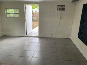 1970 NW 192nd Ter, Miami Gardens FL 33056