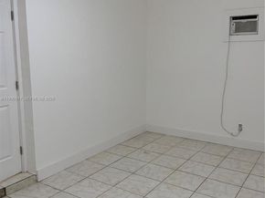 1970 NW 192nd Ter, Miami Gardens FL 33056