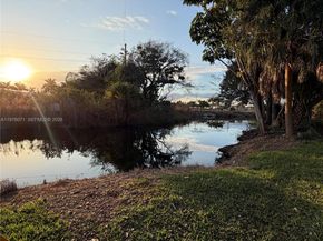 2295 NW 115th St, Miami FL 33167