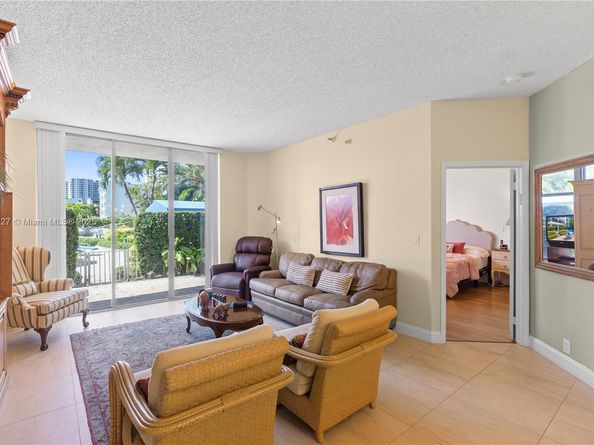 3530 Mystic Pointe Dr 102, Aventura FL 33180