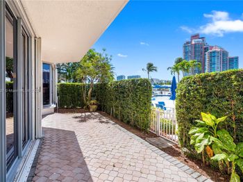 3530 Mystic Pointe Dr