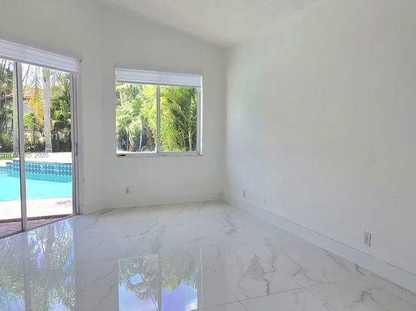 1506 Lantana Ct, Weston FL 33326