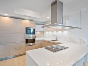 17301 Biscayne Blvd 1105, North Miami Beach FL 33160