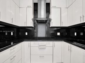 100 Lincoln Rd PH12, Miami Beach FL 33139