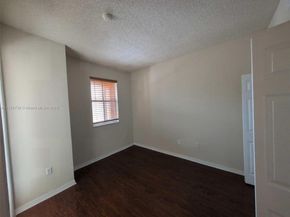2252 NE 42nd Cir, Homestead FL 33033