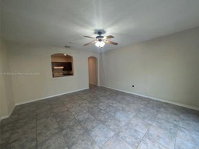 2252 NE 42nd Cir, Homestead FL 33033