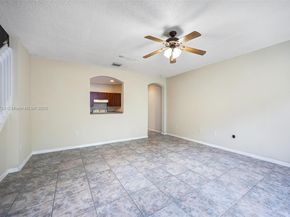 2252 NE 42nd Cir, Homestead FL 33033