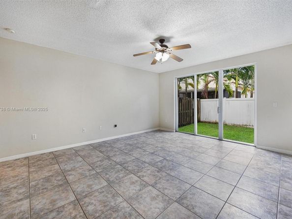 2252 NE 42nd Cir, Homestead FL 33033