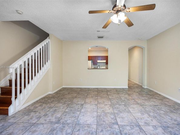 2252 NE 42nd Cir, Homestead FL 33033