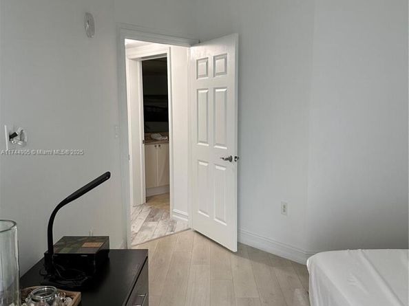 1755 E Hallandale Beach Blvd MEZ7E, Hallandale Beach FL 33009