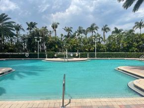 1755 E Hallandale Beach Blvd MEZ7E, Hallandale Beach FL 33009
