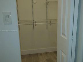 20515 E Country Club Dr 147, Aventura FL 33180