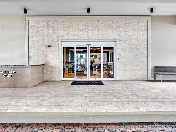 20515 E Country Club Dr 147, Aventura FL 33180