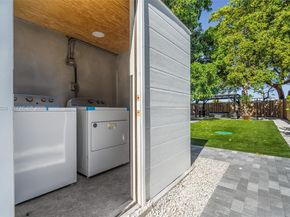 5647 Lincoln St #1-2, Hollywood FL 33021