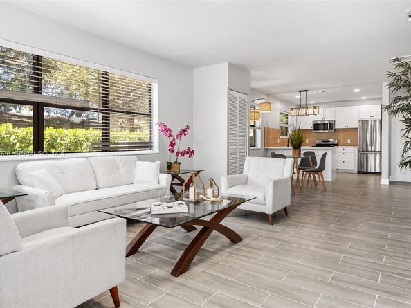 5647 Lincoln St #1-2, Hollywood FL 33021