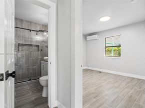 5647 Lincoln St #1-2, Hollywood FL 33021