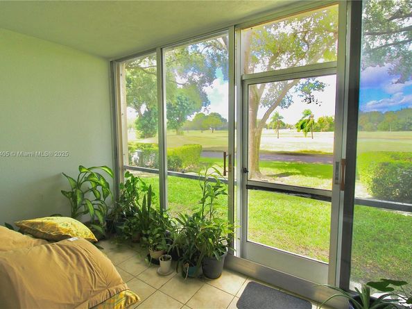 1200 SW 125th Ave 105L, Pembroke Pines FL 33027