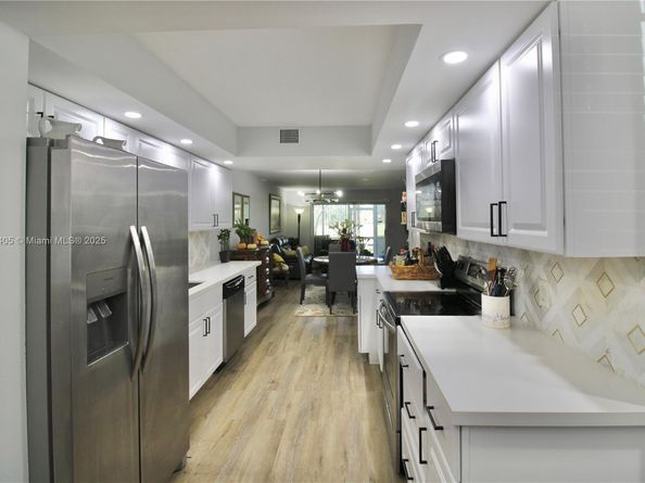 1200 SW 125th Ave 105L, Pembroke Pines FL 33027