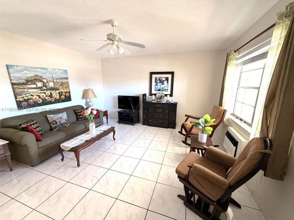 17000 NE 14th Ave 206, Miami FL 33162