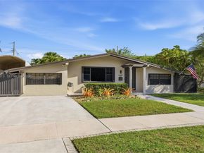 2485 NE 214th St, Miami FL 33180