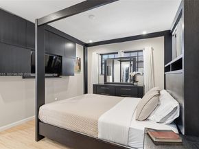 2485 NE 214th St, Miami FL 33180