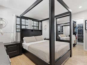 2485 NE 214th St, Miami FL 33180