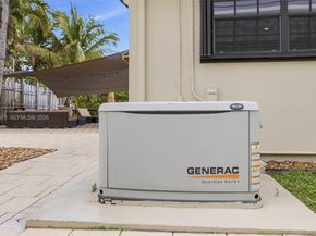 2485 NE 214th St, Miami FL 33180