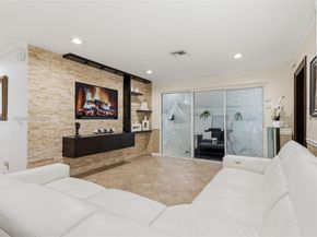 2485 NE 214th St, Miami FL 33180