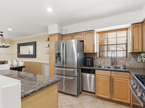 2485 NE 214th St, Miami FL 33180