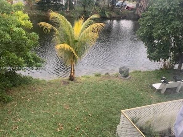 122 NE 204th St 21, Miami Gardens FL 33179