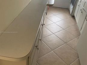 122 NE 204th St 21, Miami Gardens FL 33179