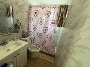 1424 NW 69th St, Miami FL 33147