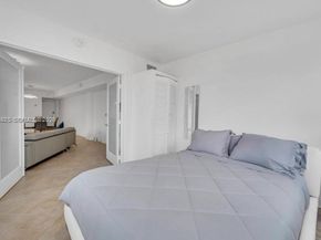 999 Brickell Bay Dr 2007, Miami FL 33131