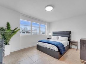 999 Brickell Bay Dr 2007, Miami FL 33131