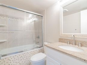 510 NW 97th Ave, Plantation FL 33324