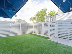 510 NW 97th Ave, Plantation FL 33324